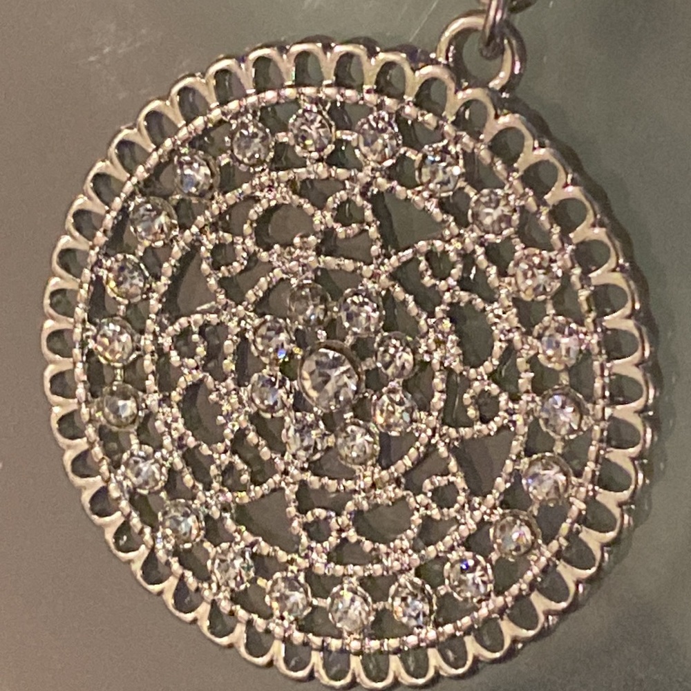 WHBM - silver tone bib necklace w 5 large & small rhinestone discs, multi chains - Picture 14 of 16